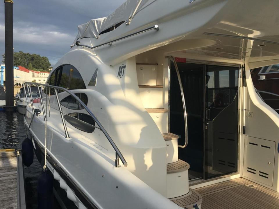 Porto Private Yacht- Accommodation Douro River מראה חיצוני תמונה